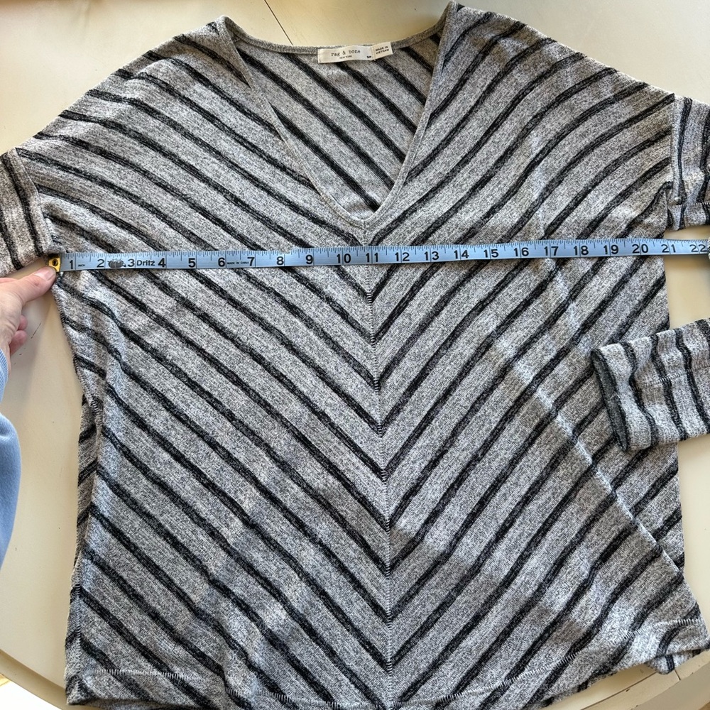 Rag & Bone Striped Hudson V-Neck Jersey Sweater Size S - Picture 6 of 6